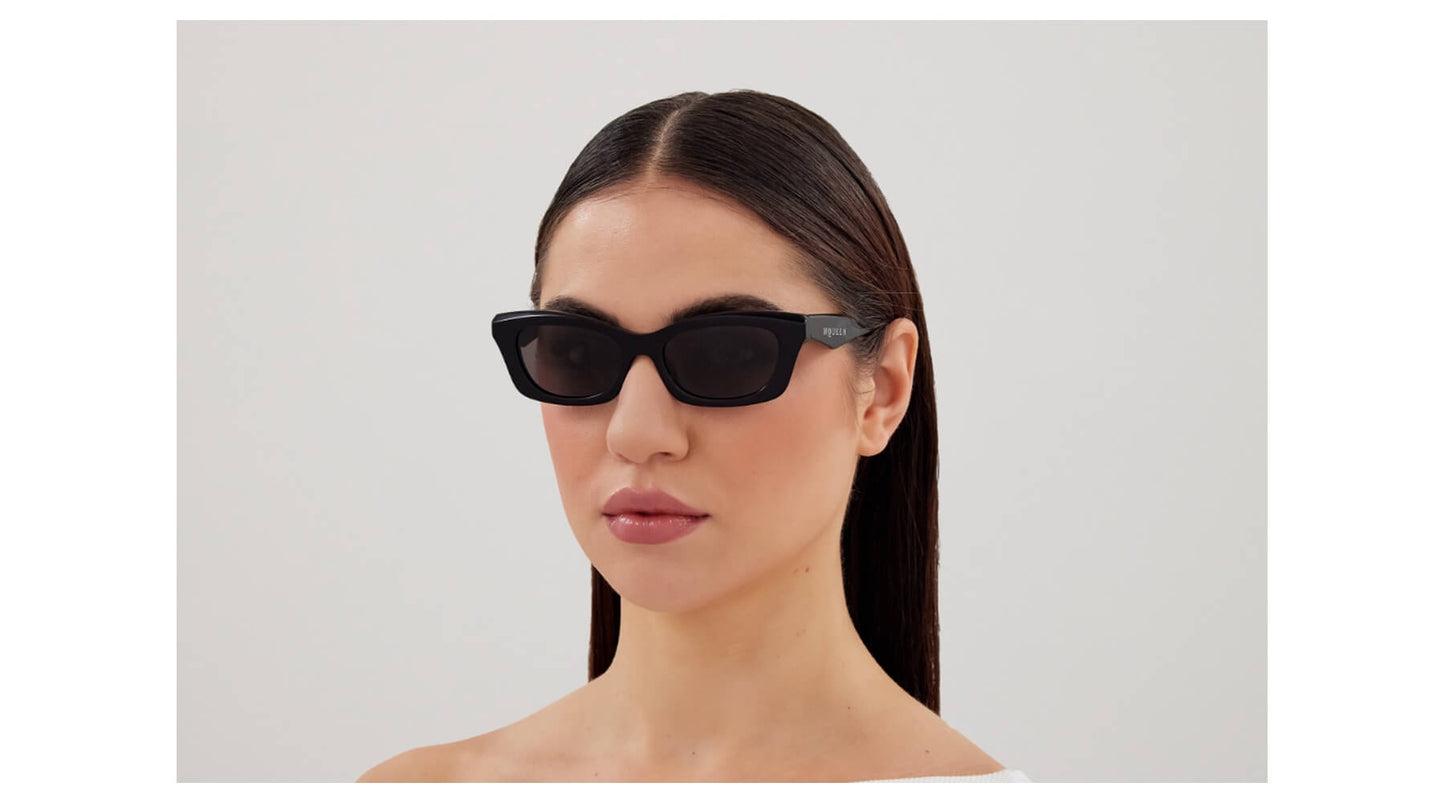 Alexander McQueen AM0474S 001